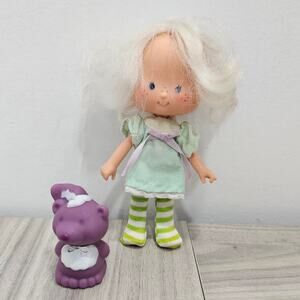 American Greetings 1979 Doll Angel Cake Soufflé Pet Skunk Vintage Strawberry